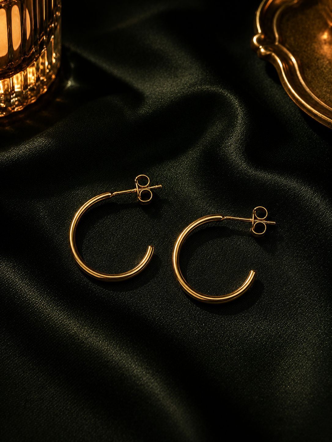 Everyday Gold Hoops in 18K gold vermeil 925 sterling silver, ivory background daylight shot